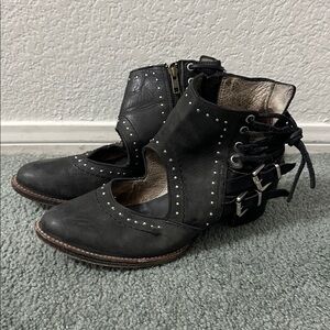 Stylish Black Ankle Boots